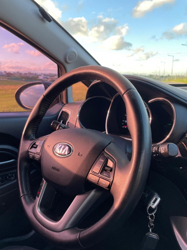 Kia Rio 1.4 Ex 109cv 4at