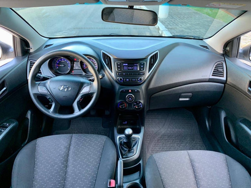 Imagem 12 de 15 de Hyundai Hb20 1.0 Unique 12v Flex 4p Manual
