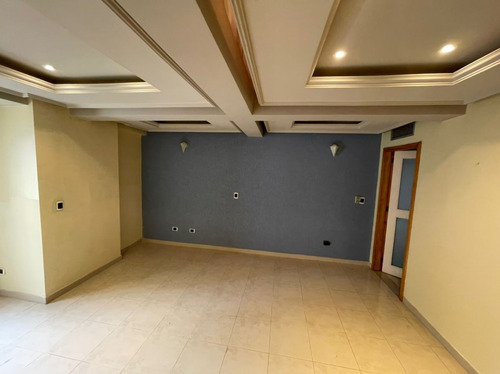 Imagen 7 de 24 de Apartamento En El Parral De 207 Mtrs