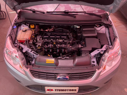 Ford-focus Sadan 1.6