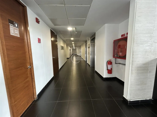 Oficina, Local Comercial En Venta En Lo Barnechea