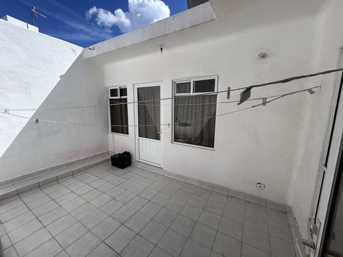 Casa De 1 Planta / En El Corazón De Balvanera/ Avenida St Andrew