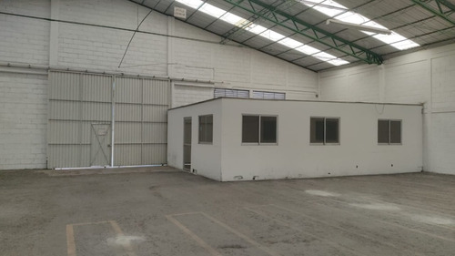 Renta De Bodega En Toluca 1250m2 Con Oficinas
