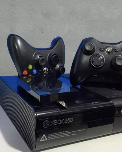 Xbox 360 Arcade Rgh E Lt 3.0 Ssd 240gb + 2 Controles Com 35 Jogos Na  Memoria