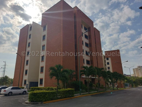 Apartamento En Venta Al Este De Barquisimeto  R E F  2 - 4 - 1 - 4 - 3 - 1 - 7  Mehilyn Perez 