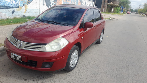 Nissan Tiida 1.8 Visia