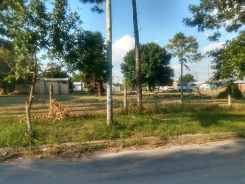 Imagen 1 de 13 de Terreno Frente 3 Calles