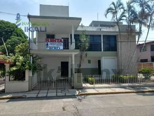 Renta De 3 Pisos De Oficinas Oficinas En El Centro De Tuxpan Veracruz, Excelente Ubicación. Ubicadas En La Calle Allende De La Colonia Centro En La Ciudad De Tuxpan Veracruz, En Planta Baja Cuenta Co