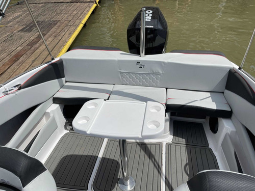 Imagen 9 de 21 de Arco Iris Eclipse 21-open-2021-mercury 200hp V6-4t