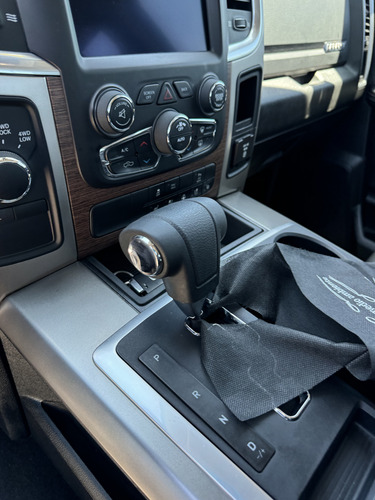 RAM 1500 5.7 Laramie Atx V8