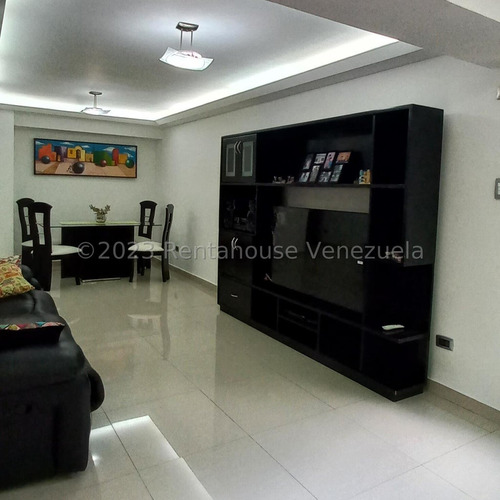 Apartamento En Venta Colinas De Santa Mónica Cda 24-2606 Yf