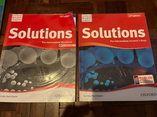 Libro Solutions Pre Intermediate Student´s Book And Workbook