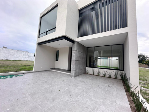 Venta De Casa Nueva En Mayorazgo 3 Recamaras Cada Una Con Baño