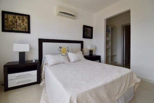 Apartamento En La Brava De 3 Baños, 3 Dormitorios, Kit, Lavadero, Living Comedor, Office, Baño De Servicio, 2 Suites. Consulte!!!!!!!- Ref: 2012