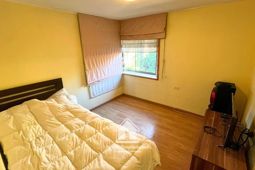 Amplia Casa, 4 Dormitorios, 3 Baños, Peñalolén