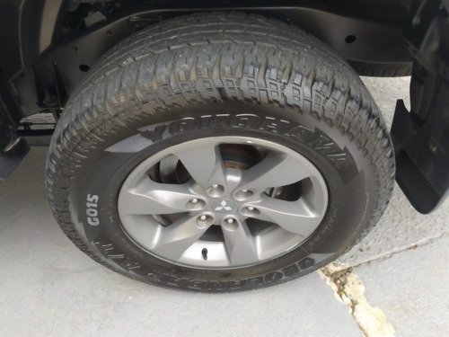 Imagem 12 de 12 de Mitsubishi Pajero 3.2 Diesel Outdoor 4x4 Automática