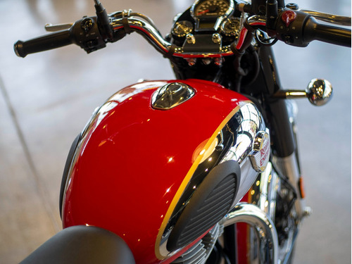Imagen 16 de 25 de Royal Enfield Classic 350 Chrome Red