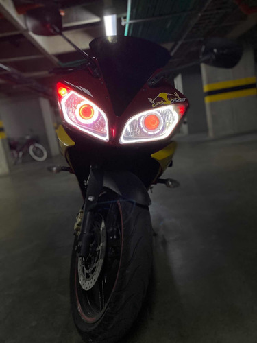 Yamaha R15