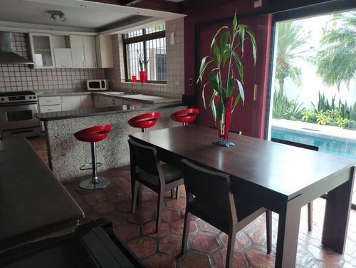 Imagen 2 de 13 de Townhouse En Naguanagua, Conjunto Las Lajas
