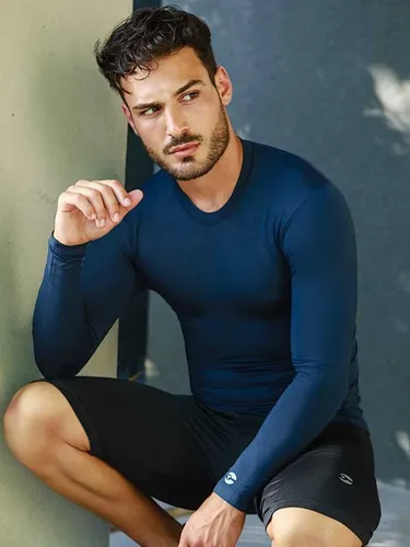 Camiseta termica azul marino sale