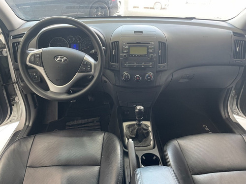 Imagem 11 de 15 de Hyundai I30 Cw 2.0 Mpfi Gls 16v