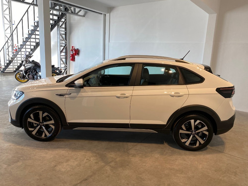 Imagen 8 de 14 de Volkswagen Nivus Highline 200tsi Vehiculosdeloeste