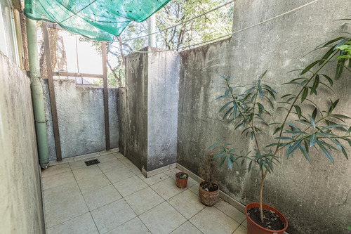Venta Casa 5 Ambientes De Estilo | Excelente Estado| Luz | Detalles De Calidad | Caballito