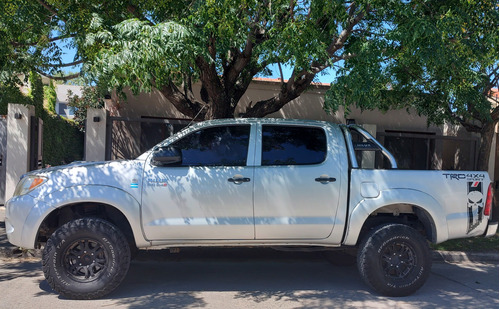 Toyota Hilux Pick-up 3.0 I Sr Cab Doble 4x4 Doble Airbag
