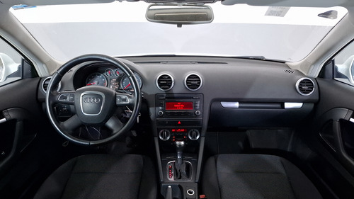 Audi A3 1.4 TFSI AMBIENTE PLUS S TRONIC