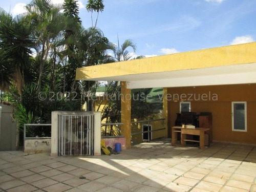 Imagen 23 de 24 de Mayerling Gonzalez Bm Vende Casa Mls #22-27882
