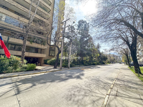 Privilegiado Lugar A Remodelar 4d 4b Las Hualtatas Vitacura