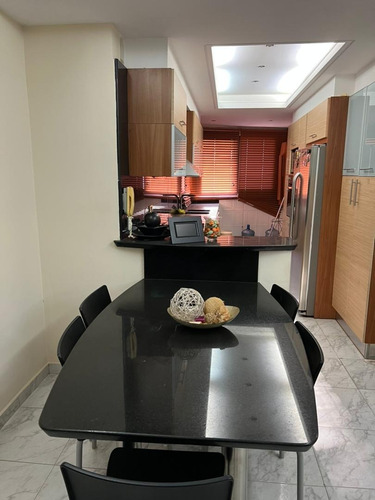 Imagen 10 de 20 de Apartamento En Venta El Bosque Res. Confort