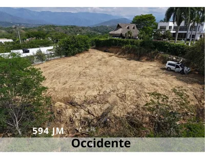 Lote y casalote en venta