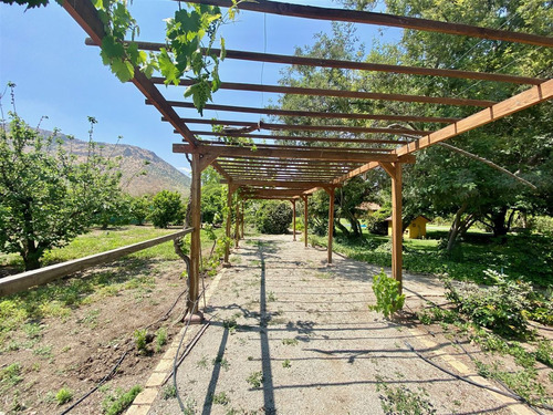 Hermosa Casa E Parcela 5000m2 En Condominio 4 D Más Serv.