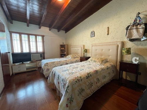 Imagen 9 de 24 de Se Vende Casa 800 M² 8h/10b/10p Cerro Verde