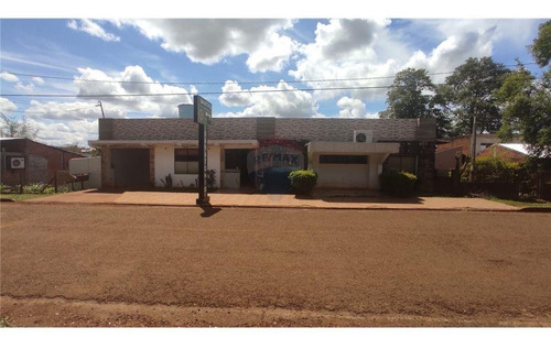 Vendo Sanatorio En El Distrio De Tomás Romero Pereira, María Auxiliadora Centro.