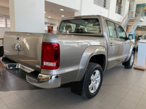 Imagen 13 de 25 de Volkswagen Amarok Highline 4x2 At 180cv - Brian Avalos