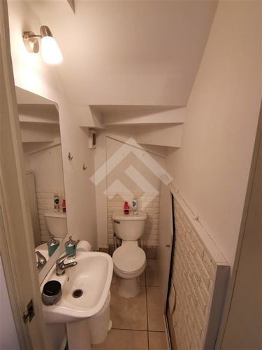 Imagen 8 de 22 de Casa En Venta De 4 Dorm 4 Baños En Sector Residenc. En Maipú