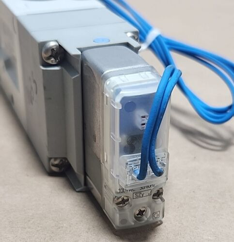 *new Surplus* Smc Vf5320-1g1-03 Solenoid Valve 100vac 50 Ddh