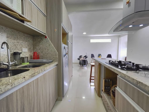 Imagen 10 de 16 de Apartamento En Venta En Antarajú Suites