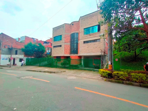 Bodega En Venta En Medellín - San Pio