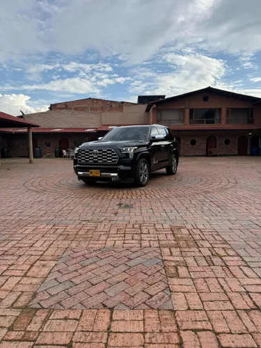 Toyota Sequoia 3.5 V6 Capstone