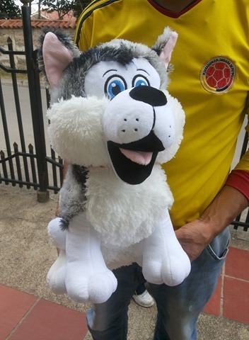 Hermoso Perro Lobo De Peluche 70 Cm Osos,babuchas,stich