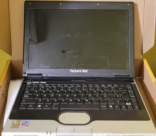Notebook Packard Bell Easy Note A8