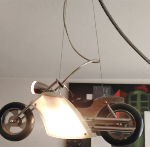 Lámpara Colgante De Motocicleta Funcionando 100%, Usada.  
