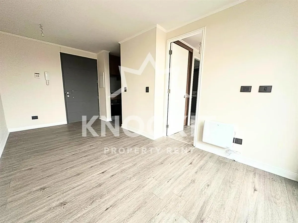 Imagen 4 de 8 de Arriendo En Santa Corina 100 La Cisterna 1d1b + Estac Y