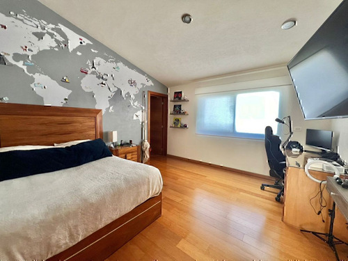Casa En Venta En Valle Real 4 Recamaras
