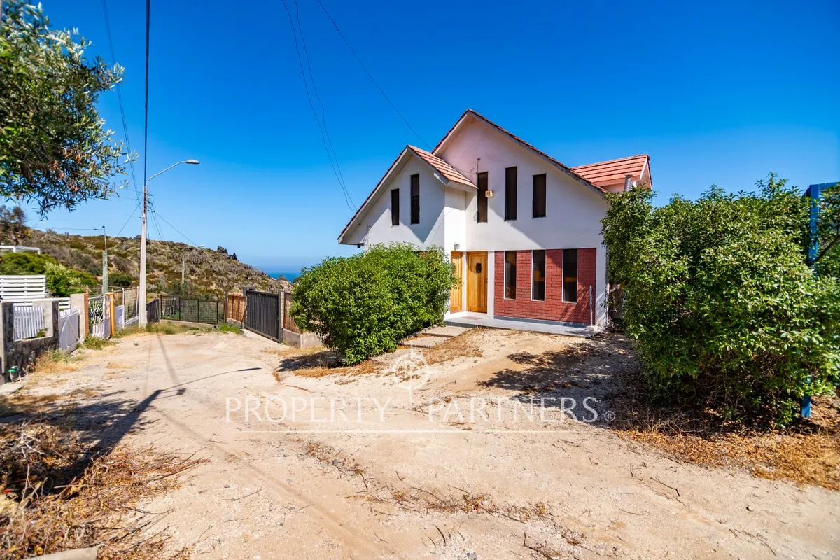 Imagen 2 de 25 de Espaciosa Casa En Tongoy Con Inigualable Vista