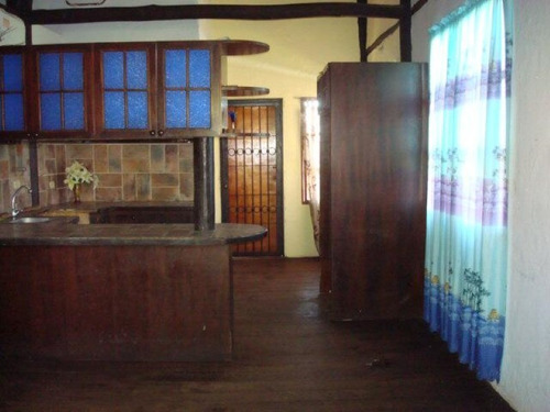 Imagen 3 de 13 de Hermosa Casa Tipo Palafito #21-2936
