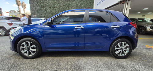 Kia Rio 5p EX L4/1.6 Man